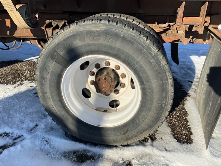 international-4900-image-29