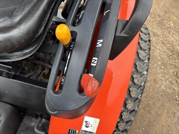 kubota-b2301-image-35