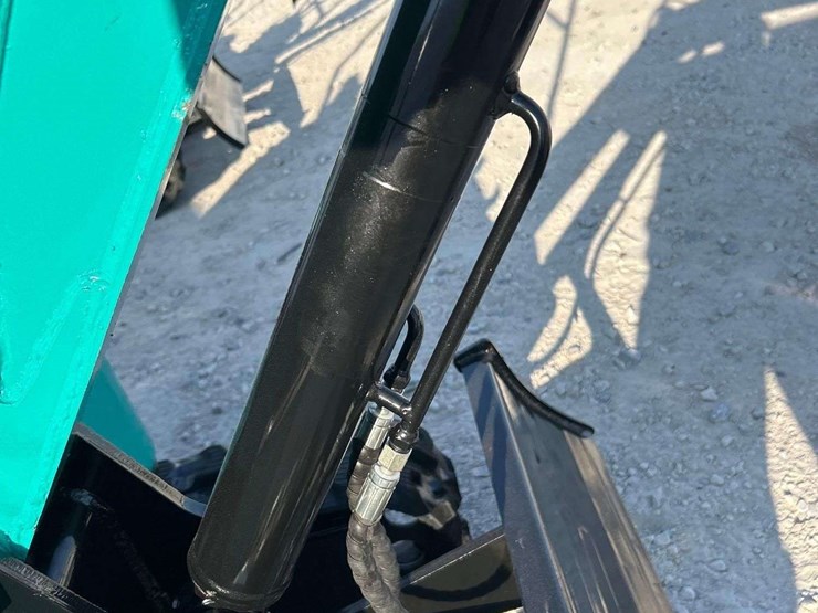 unused-2025-cfg-industrial-h15r-mini-excavator-image-11