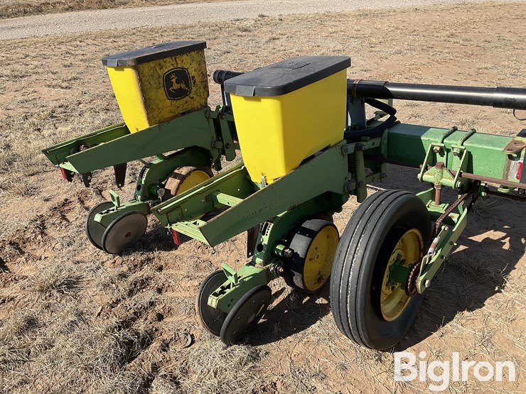 john-deere-7300-image-20