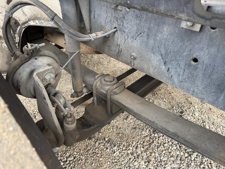 2001-caterpillar-3126-image-35