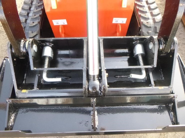 2025-agt-lrt23-skid-steer-track-loader-image-9