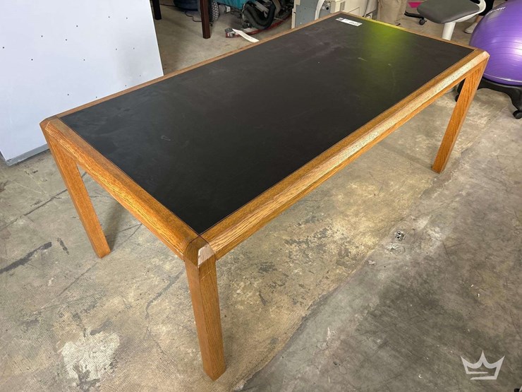 wood-office-table-image-4