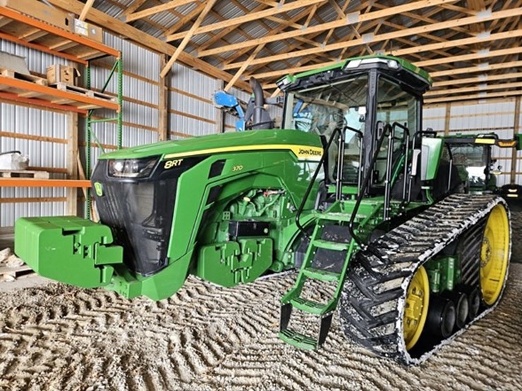 2021-john-deere-8rt-370-image-1
