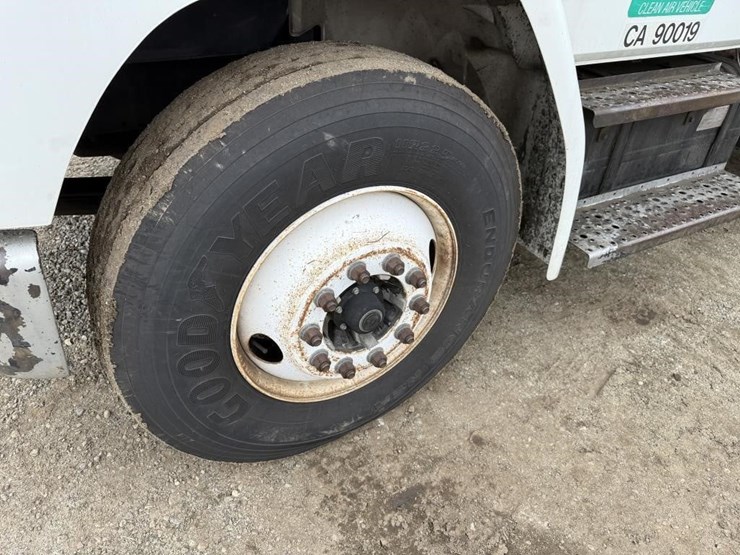 2001-caterpillar-3126-image-13