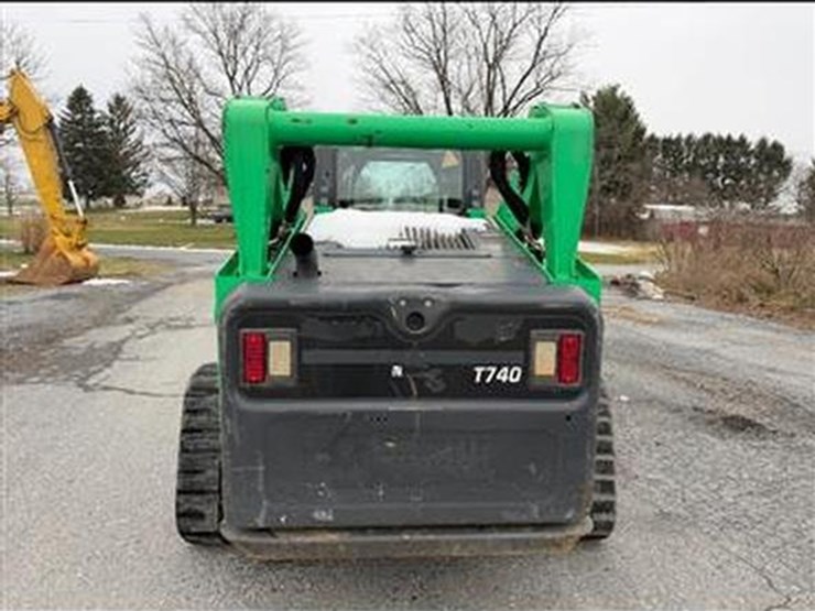 bobcat-t740-image-5