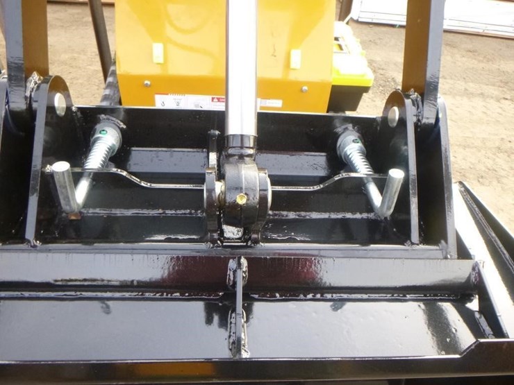 2025-agt-mx-mrt14-skid-steer-track-loader-image-9