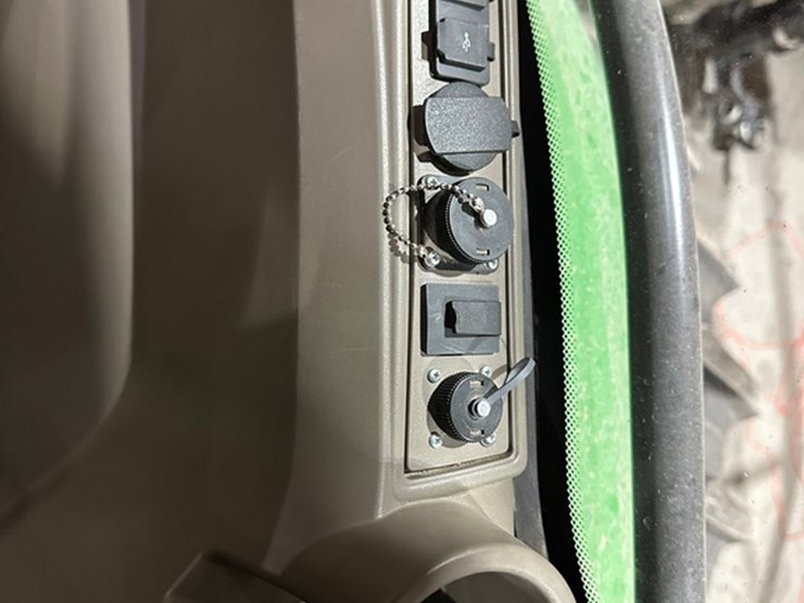 john-deere-8r-410-image-18