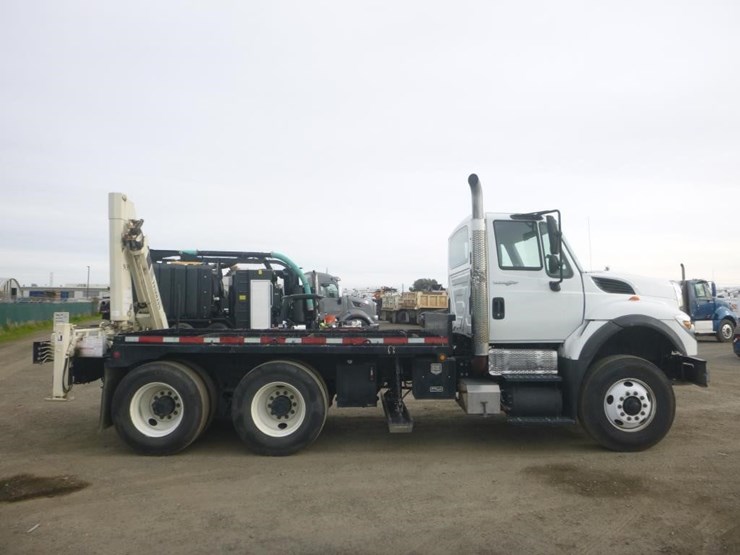 international-7600-image-6