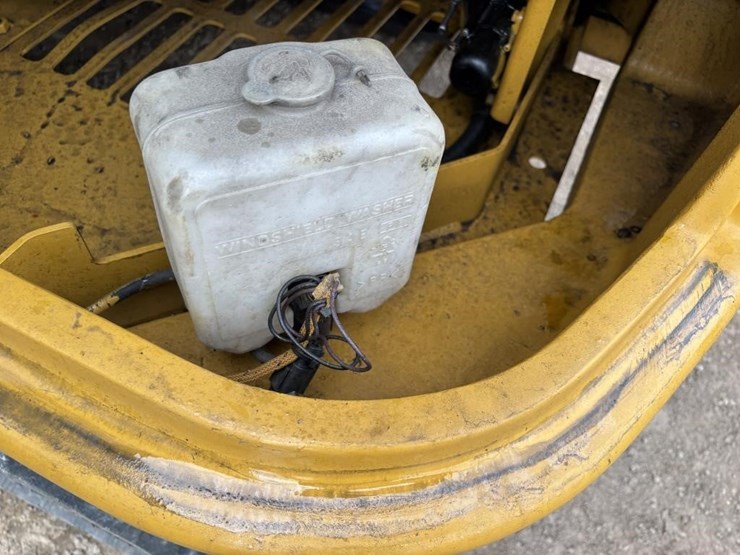 2023-caterpillar-305.5e2-image-43