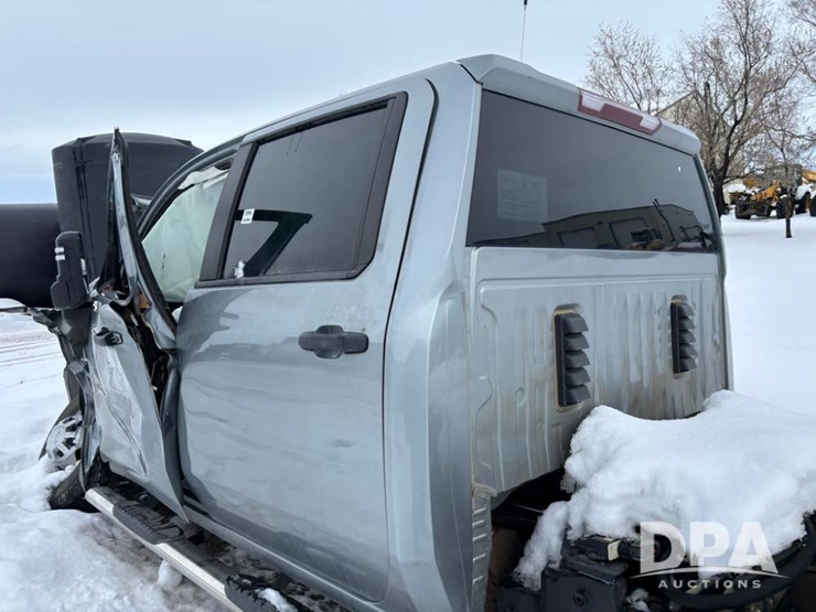 chevrolet-3500hd-image-30