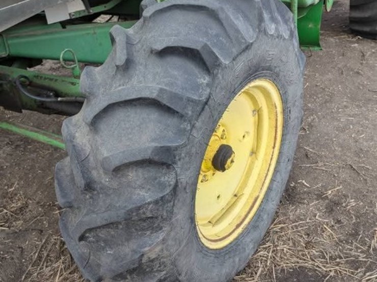 john-deere-8820-image-5