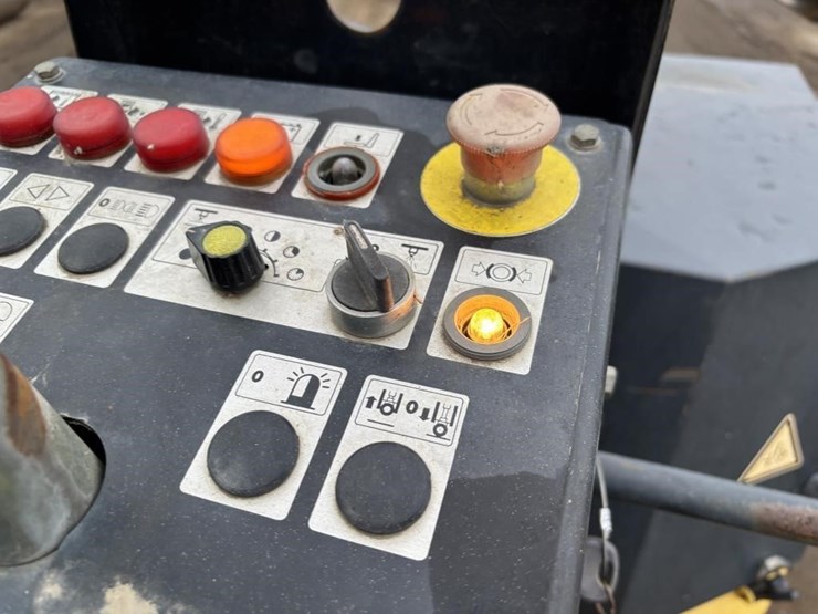 1999-bomag-bw100-image-18