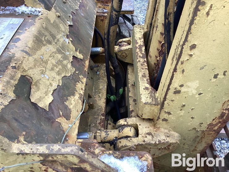 caterpillar-v80d-image-20