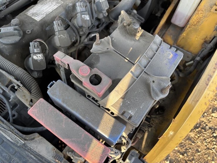 caterpillar-2p6000-image-30