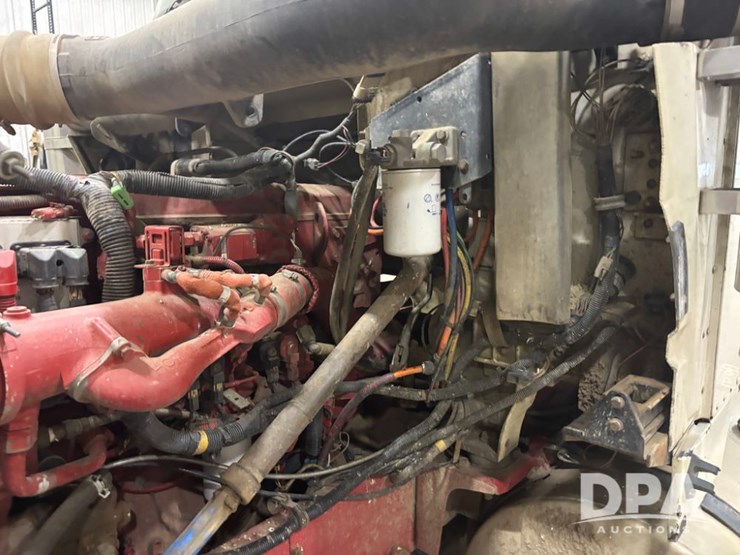 international-9900i-image-26