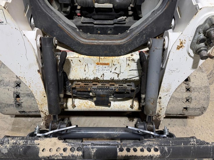 2019-bobcat-t595-image-10