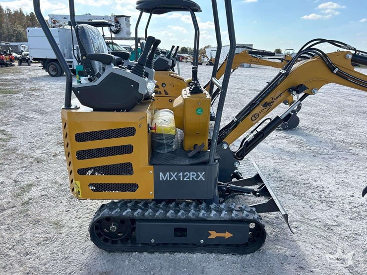 2025-cfg-industrial-mx12rx-mini-excavator-image-16