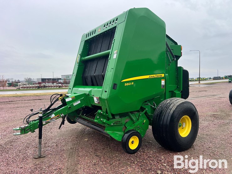 john-deere-560r-image-1
