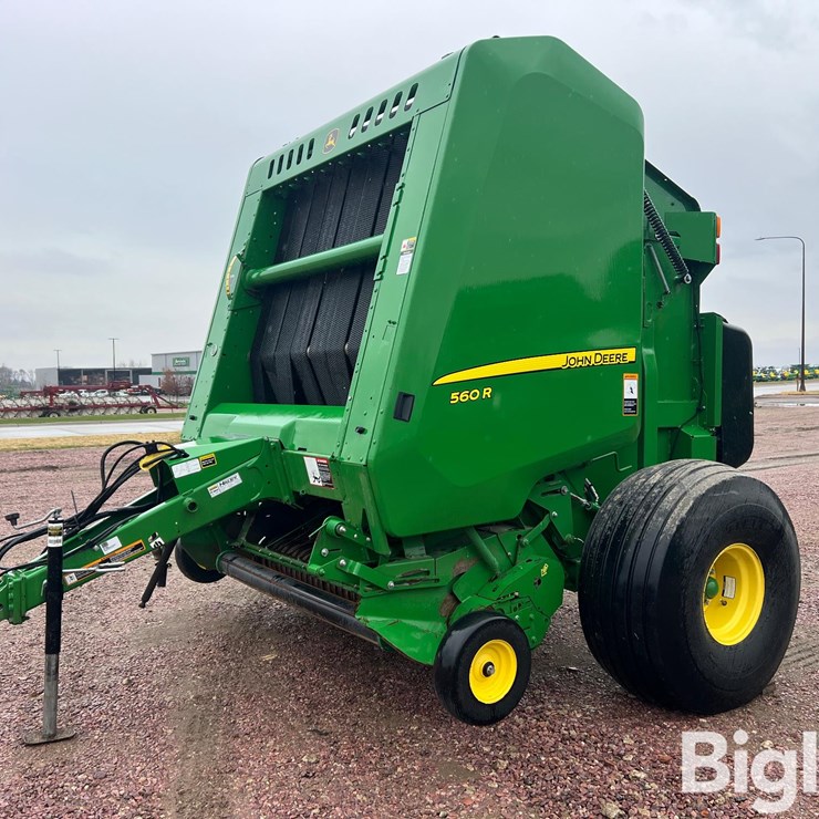 JOHN DEERE 560R