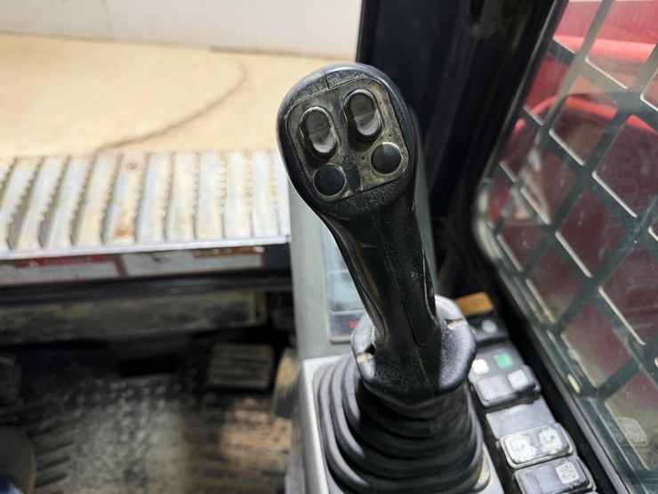 takeuchi-tl12-image-22