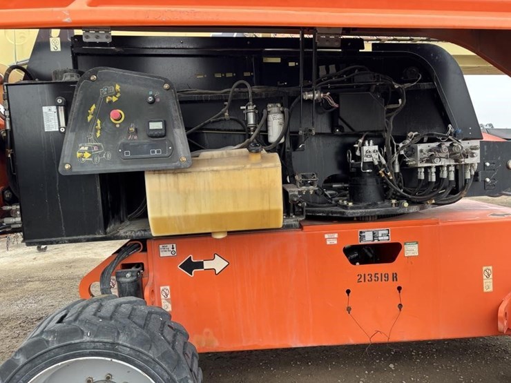 jlg-600s-image-43