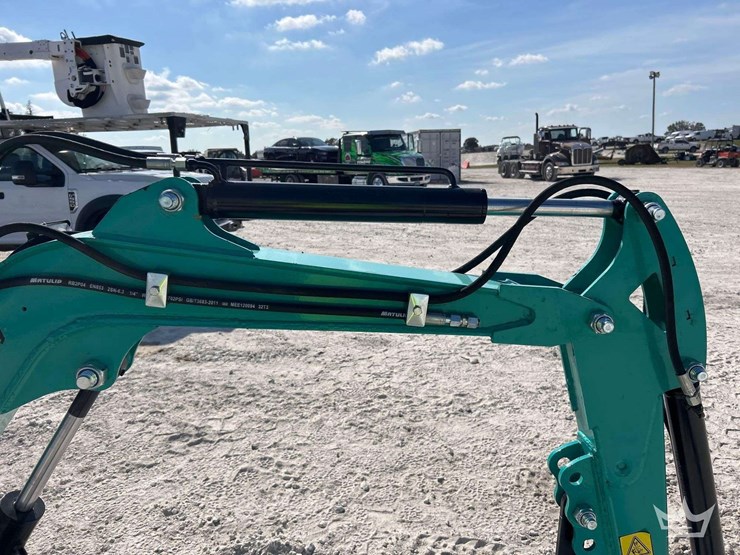 unused-2025-cfg-industrial-mx12rx-mini-excavator-image-12