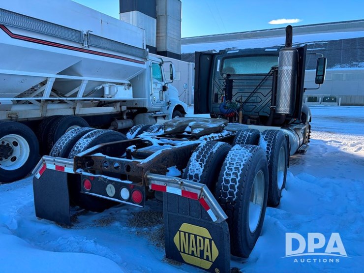 international-prostar-image-8