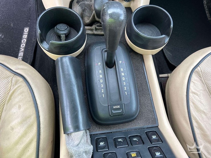 2003-land-rover-discovery-4wd-suv-image-16