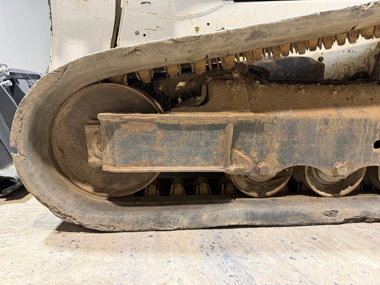 2019-bobcat-t595-image-13