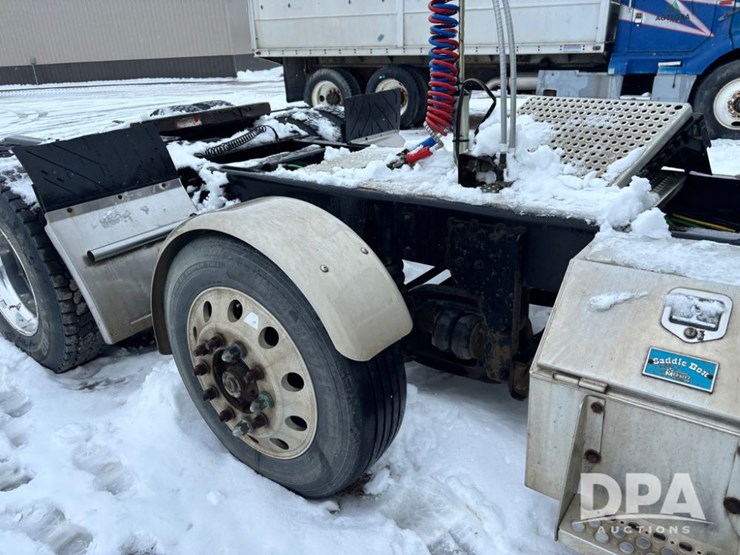 2012-international-prostar-image-47