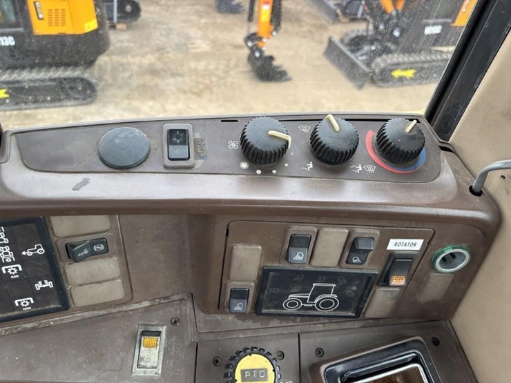 john-deere-6410-image-29