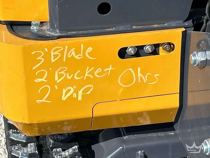 2025-cfg-industrial-qk18r-mini-excavator-image-19