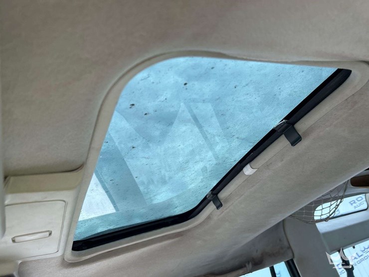 2003-land-rover-discovery-4wd-suv-image-18