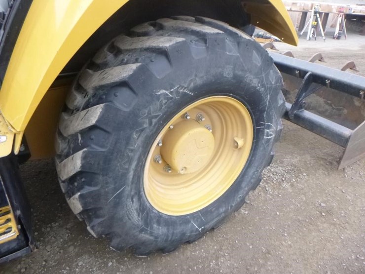 2021-caterpillar-415-il-image-38