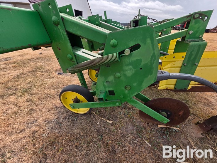 john-deere-885-image-11