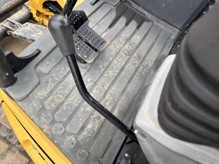 caterpillar-305.5e2-cr-image-30