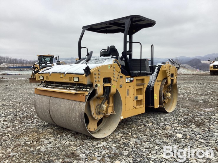 caterpillar-cb66b-image-1