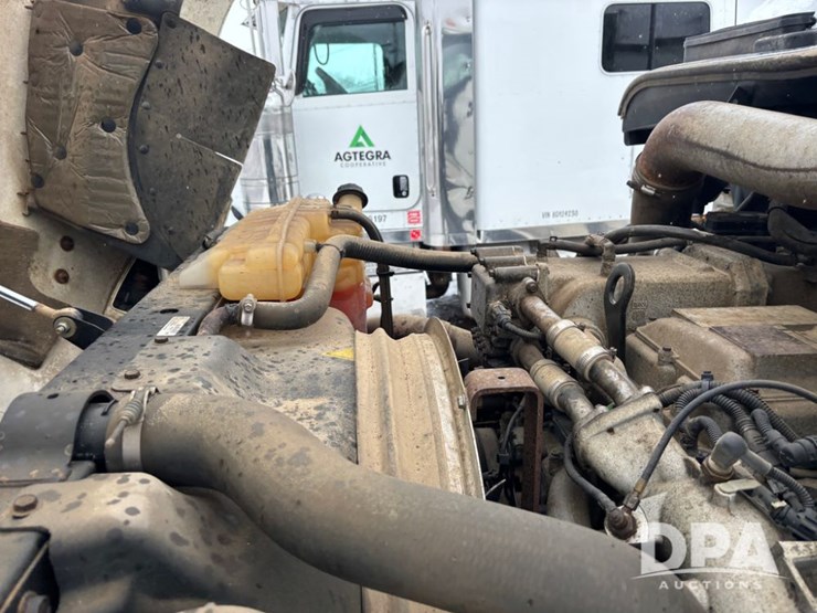 2012-international-prostar-image-24