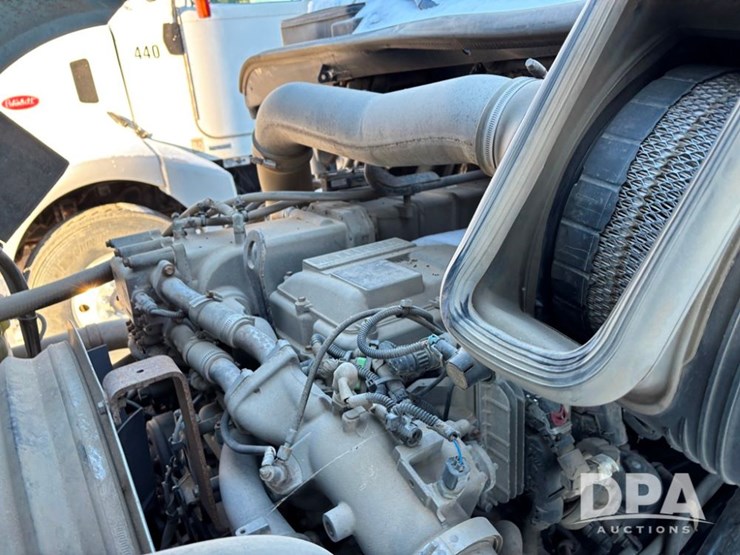 international-prostar-image-17