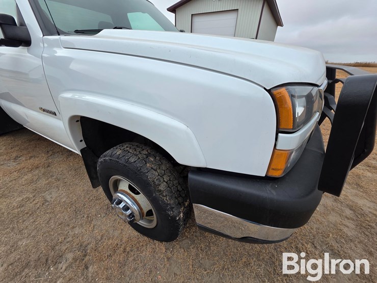 chevrolet-silverado-3500-image-11