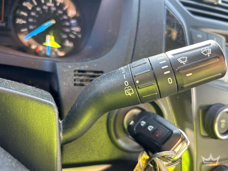 2018-ford-explore-awd-suv-image-16