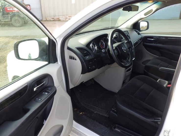 dodge-grand-caravan-image-5