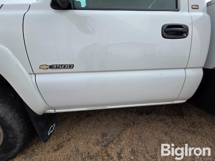 chevrolet-silverado-3500-image-12