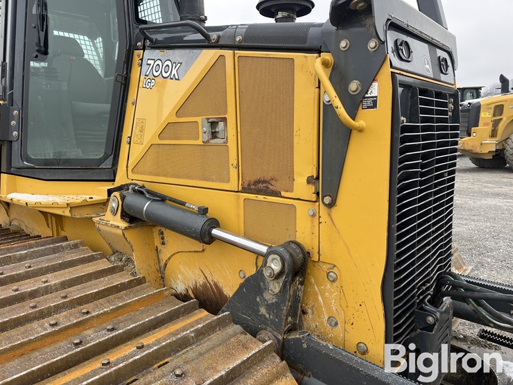 2014-deere-700k-lgp-image-20