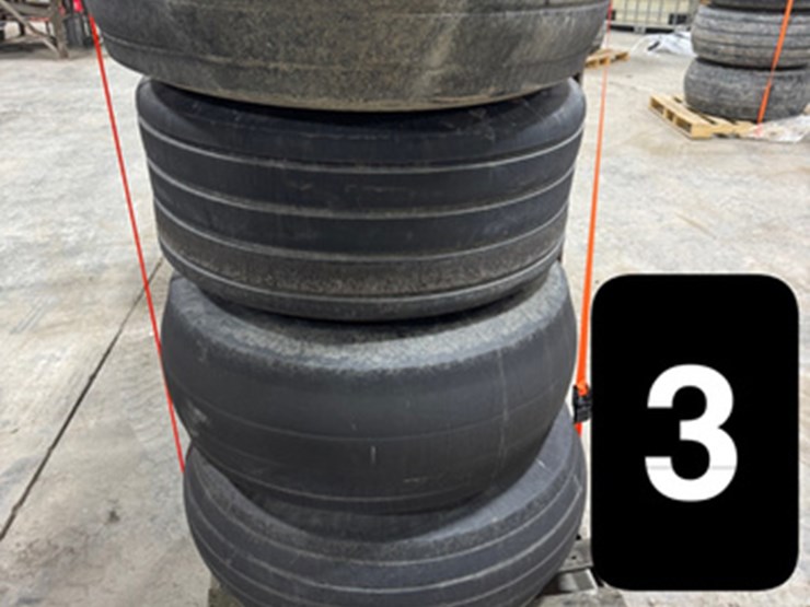 implement-tires-(lt1473,-unit-3)-image-1