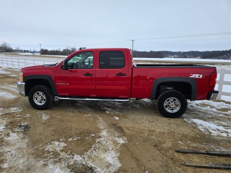 chevrolet-2500-image-2