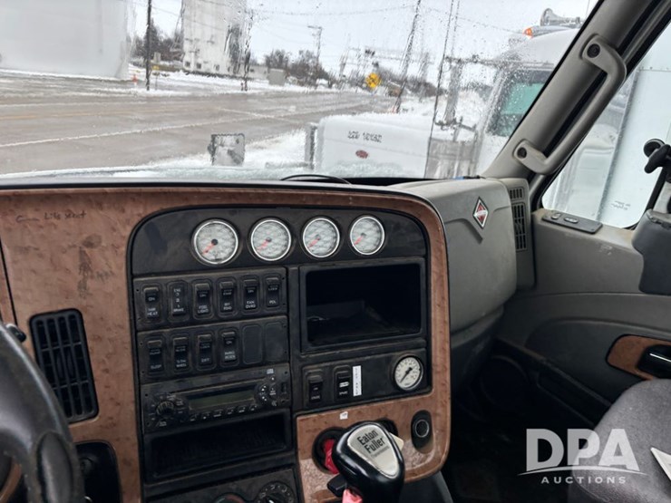 2012-international-prostar-image-58