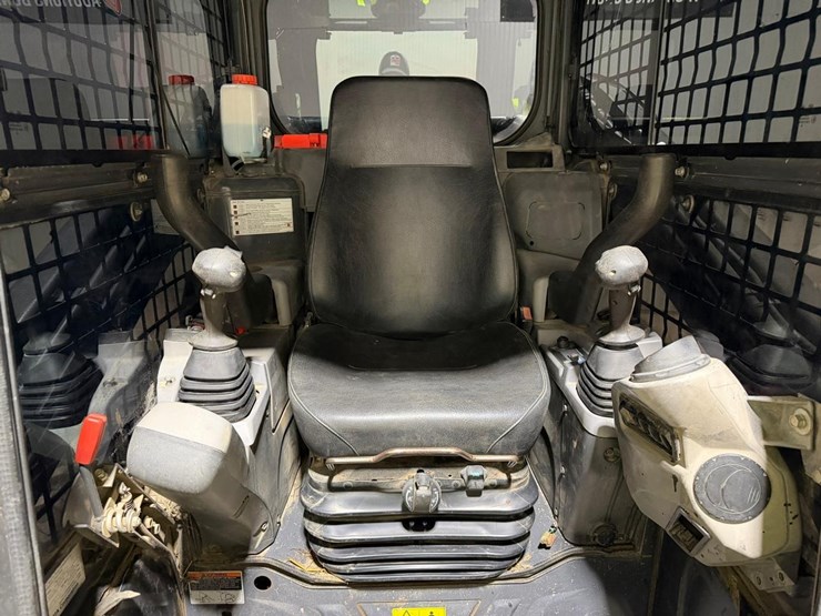 kubota-svl75-2-image-17