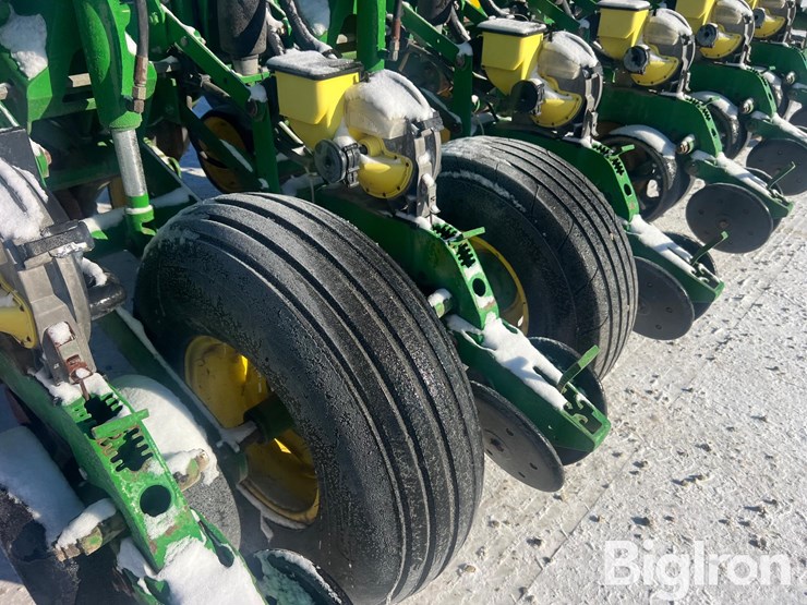 john-deere-1770nt-ccs-image-17